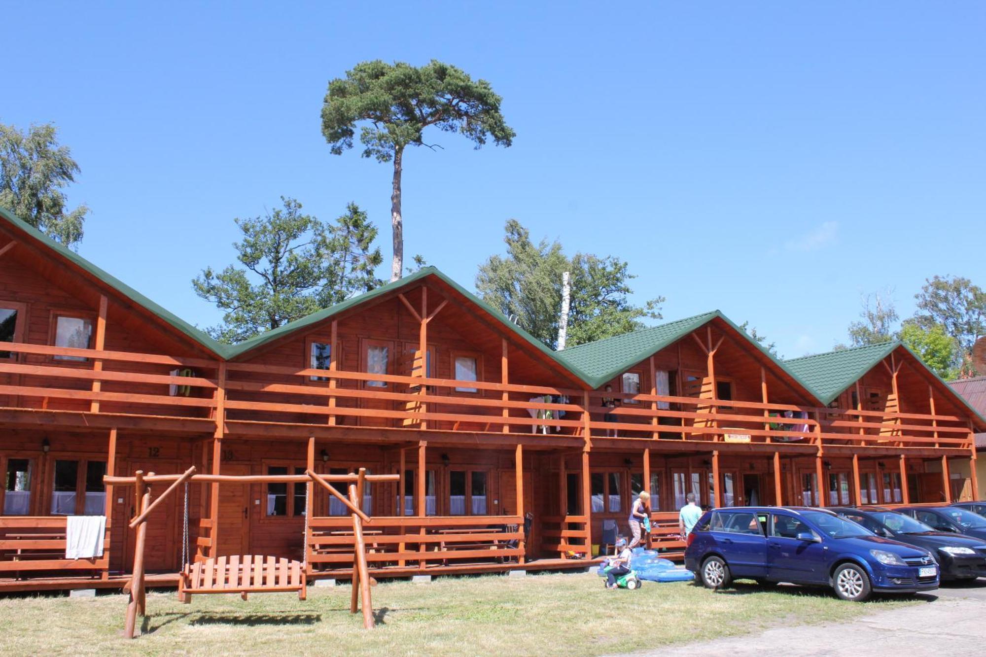 Mlodziezowy Domek Dla Grup Eldorado Mielno Centrum, 200M Od Morza Экстерьер фото